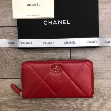 AAA Replica Chanel sheepskin & Gold-Tone Metal Wallet A6870 red JK1221Oy84