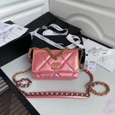 Chanel 19 Iridescent Calfskin Chain Wallet AP0957 pink JK3429Ym74