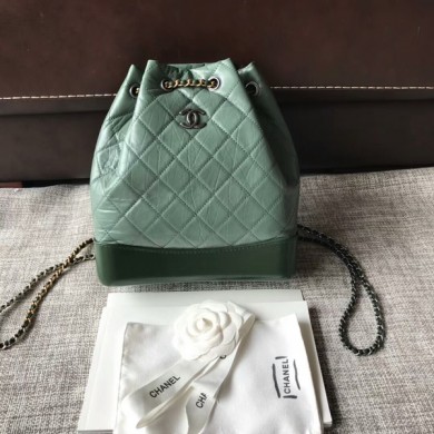 Chanel 2018 Original Calfskin Leather Backpack 81229 Green JK5389wv88