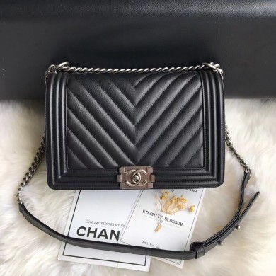 Fake Boy Chanel Flap Bag Original Chevron Leather A67087V Black JK2483EQ38