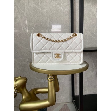 Replica Chanel flap bag Grained Calfskin AS2357 white JK3385Vi77