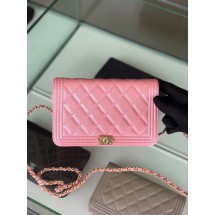 BOY CHANEL Original Wallet on Chain & Gold-Tone Metal B80287 Pink JK4653ea89