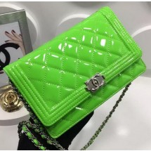 Fake Boy Chanel WOC mini Flap Bags Patent Leather A33815 Green JK131tu77