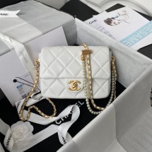 Imitation Chanel Lambskin Flap Shoulder Bag Original leather AS2855 white JK2705uq94