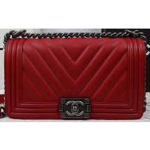 Replica Boy Chanel Flap Bag Calfskin Chevron Quilting A67025 Red JK822ec82