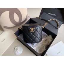 Replica Chanel Original Leather Cosmetic Bag Resin Chain Bag C63298 Black JK4218hD86