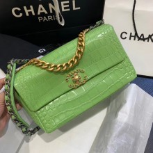 CHANEL 19 Flap Bag Crocodile Leather AS1160 green JK4111Zf62