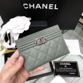 BOY CHANEL Card Holder A84431 green JK1410Yv36