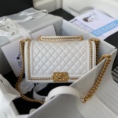 Imitation BOY CHANEL HANDBAG Gold-Tone Metal A67086 WHITE JK2831Fo38