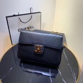 Luxury Chanel flap bag leather & Gold-Tone Metal 57276 Royal Blue JK4416Lv15