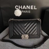 Replica Boy Chanel Flap Bag Original Chevron Leather A67086V Black JK5461iF91